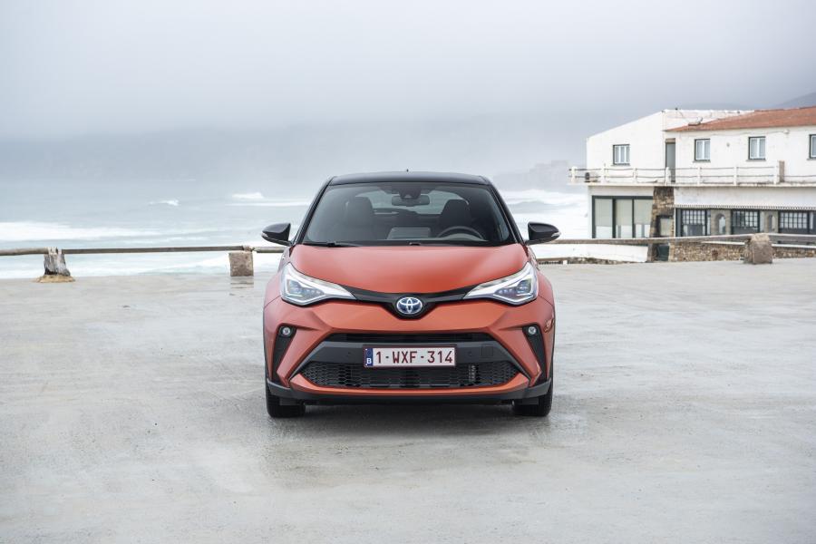  Toyota C-HR Hybrid 2019 года  (WW) (фото 68 из 174)
